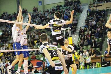Sobota z PlusLigą: Effector Kielce - Cerrad Czarni Radom 1:3