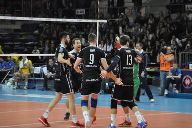 Liga Mistrzów: Michał Kubiak i Halkbank w drodze do Krakowa