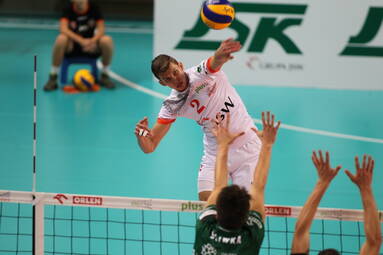 Maciej Muzaj: przyszedł Oliva i robi hałas…