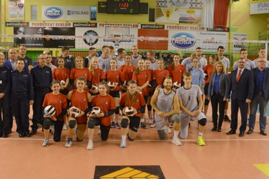 Cerrad Czarni Radom wspierają akcję „Narkotyki, dopalacze - ulegniesz, przepadniesz!”