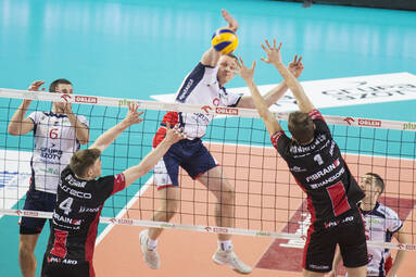 Sobota z PlusLigą: Asseco Resovia Rzeszów - ZAKSA Kędzierzyn-Koźle 3-0