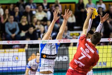 Sobota z PlusLigą: Effector Kielce - Cerrad Czarni Radom 0:3