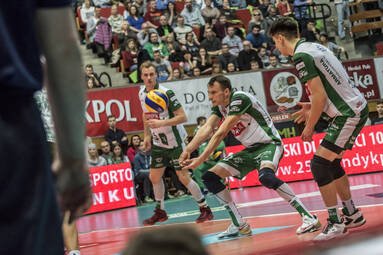 Sobota z PlusLigą: Indykpol AZS Olsztyn - PGE Skra Bełchatów 2:3