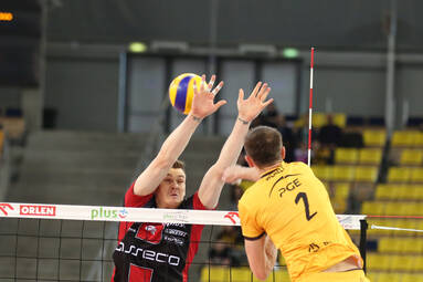 Półfinał PlusLigi: Asseco Resovia Rzeszów - PGE Skra Bełchatów 2-3