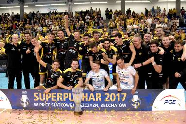 SUPERPUCHAR 2017