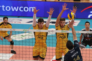 Czwartek z PlusLigą: PGE Skra Bełchatów - ONICO Warszawa 3:0