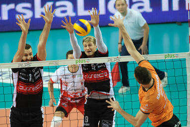 Piątek z PlusLigą: Cuprum Lubin - Asseco Resovia Rzeszów 2:3