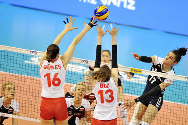 Liga Narodów: Turcja - Polska 3:0