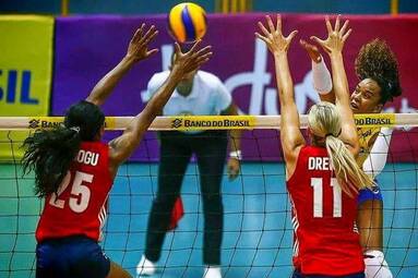 Coraz lepsza pozycja Chiaki Ogbogu w kadrze USA