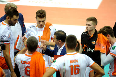 Sobota z PlusLigą: Jastrzębski Węgiel - PGE Skra Bełchatów 3:1