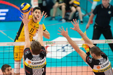 Sobota z PlusLigą: Cerrad Czarni Radom - PGE Skra Bełchatów 2:3