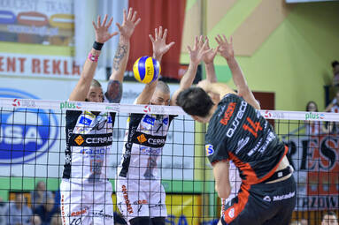 Czwartek z PlusLigą: Cerrad Czarni Radom - Asseco Resovia Rzeszów 1:3