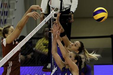 Siatkarska Liga Narodów: Polska - Włochy 2:3