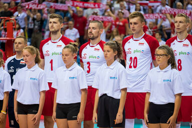 Eskorta Kinder+Sport na Memoriale Wagnera