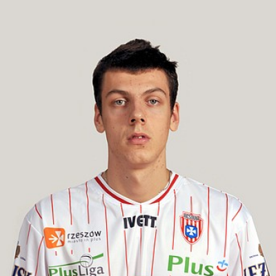 Patryk Strzeżek 