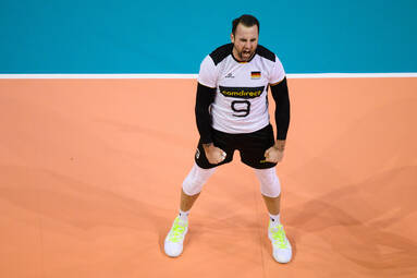 Gyorgy Grozer show