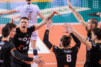 Środa z PlusLigą: Grupa Azoty ZAKSA Kędzierzyn-Koźle - Jastrzębski Węgiel 2:3