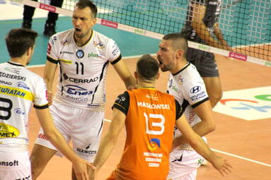 Niedziela z PlusLigą: Cerrad Enea Czarni Radom - Asseco Resovia Rzeszów 2:3