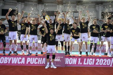 Finał o Puchar TAURON 1. Ligi Mężczyzn: BBTS Bielsko-Biała - BKS Visła Bydgoszcz 3:2. Bielszczanie obronili trofeum!