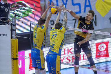 Niedziela z PlusLigą: Stal Nysa - PGE Skra Bełchatów 3:0