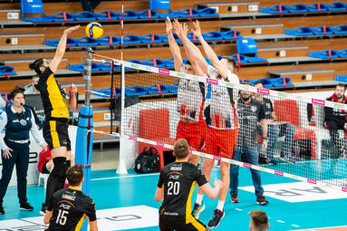 1/4 finału PlusLigi: Asseco Resovia Rzeszów - PGE Skra Bełchatów 0:3