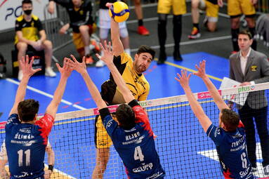 Półfinał PlusLigi: Grupa Azoty ZAKSA Kędzierzyn-Koźle - PGE Skra Bełchatów 3:0
