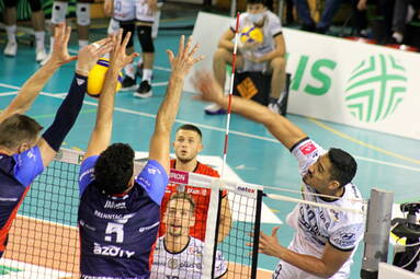Sobota z PlusLigą: Cerrad Enea Czarni Radom - Grupa Azoty ZAKSA Kędzierzyn-Koźle 0:3