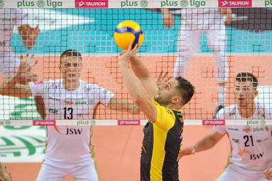 Półfinały PlusLigi: Jastrzębski Węgiel – PGE Skra Bełchatów 3:0 