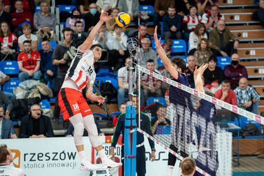 Sobota z PlusLigą: Projekt Warszawa - Asseco Resovia Rzeszów 1:3