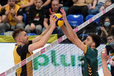 Galeria z meczu PGE Skra Bełchatów - Aluron CMC Warta Zawiercie