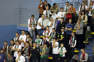 PP siatkarek: wygrane PTPS oraz AZS UEK