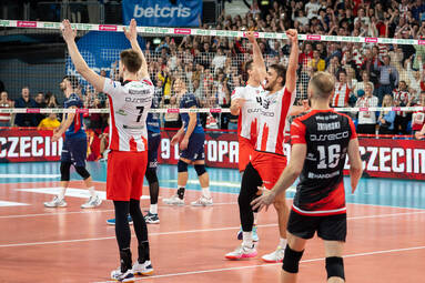 Asseco Resovia była wyżej w tabeli, ale to ZAKSA jest faworytem półfinału