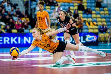 Po wygranym meczu z  #VolleyWrocław, UNI Opole na ósmym miejscu w tabeli [ZDJĘCIA]