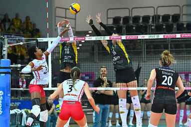 Pokaz siły ŁKSu Commercecon Łódź. Sokół & Hagric Mogilno bez szans [ZDJĘCIA]