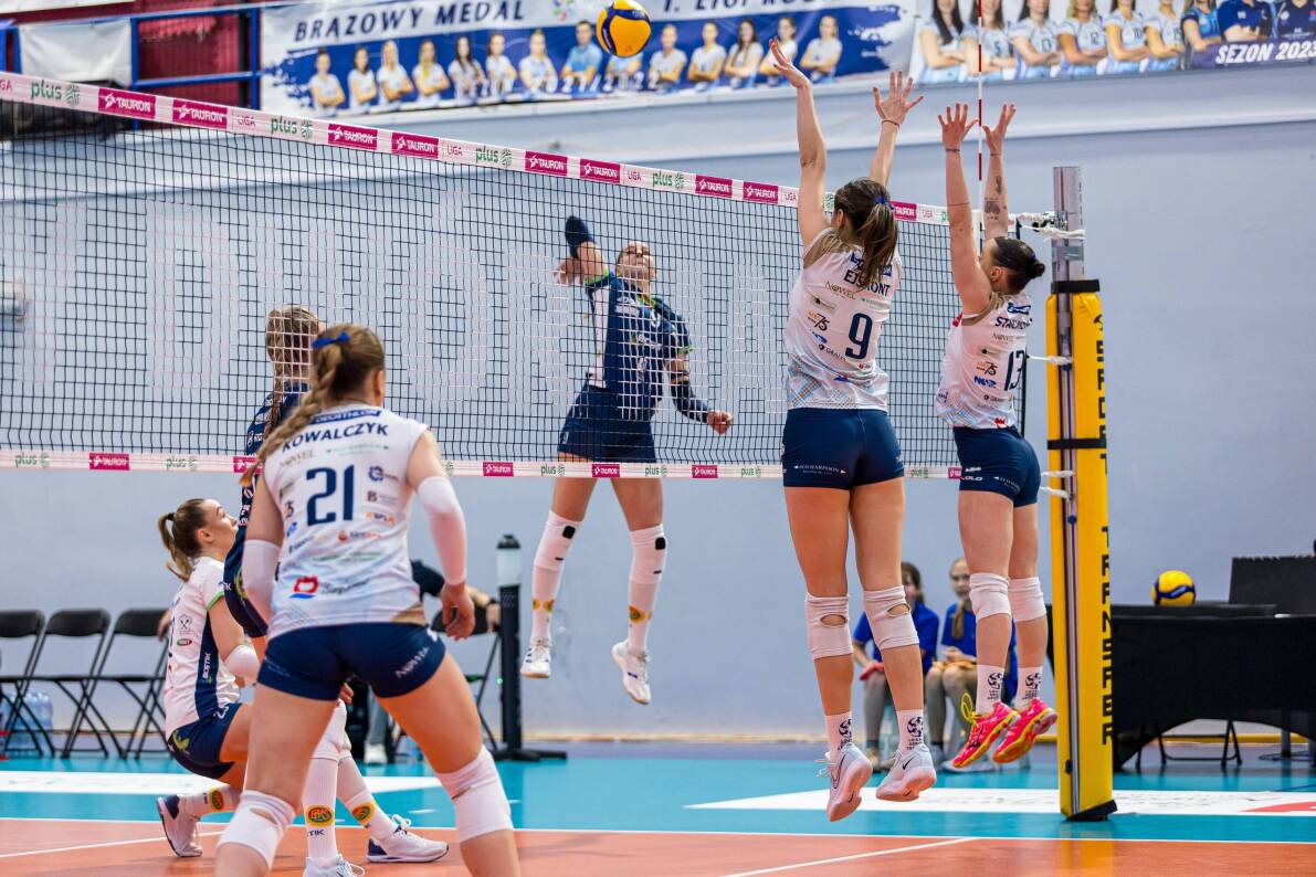 EcoHarpoon NOWEL LOS Nowy Dwór Mazowiecki nadal z zerowym dorobkiem. Siatkarki z Bielsko-Białej nie miały litości dla gospodyń [ZDJĘCIA]