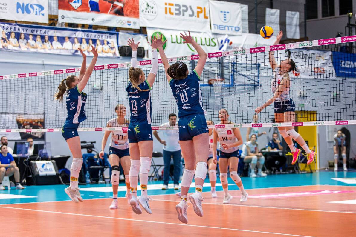 EcoHarpoon NOWEL LOS Nowy Dwór Mazowiecki nadal z zerowym dorobkiem. Siatkarki z Bielsko-Białej nie miały litości dla gospodyń [ZDJĘCIA]