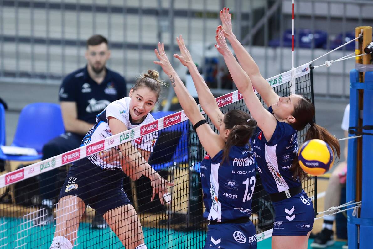 Po meczu z MOYA Radomką Radom siatkarki LOTTO Chemika Police dopisują sobie trzy punkty [ZDJĘCIA]
