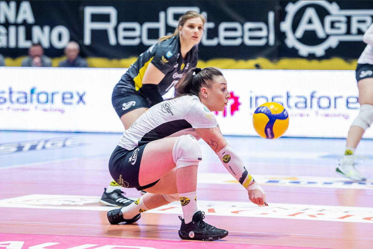 W derbach Kujawsko-Pomorskiego lepsze okazały się siatkarki z Mogilna [ZDJĘCIA]