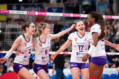 KS DevelopRes Rzeszów coraz bardziej dystansuje rywalki i umacnia się na pozycji lidera [ZDJĘCIA]