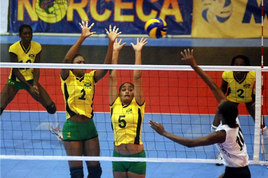 Lecia Brown również trenuje