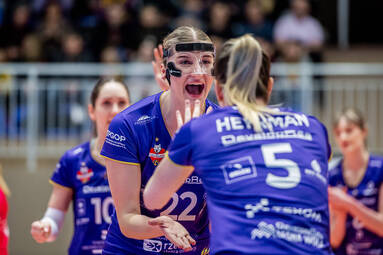 Mistrz Polski pokonuje zespół z Mogilna bez straty seta