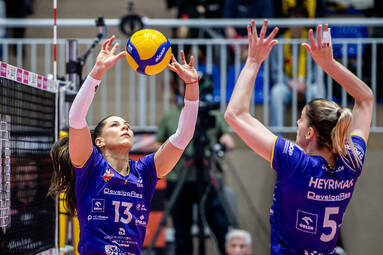 Siatkarki KS DevelopResu Rzeszów  zdecydowanie dyktowały warunki gry w meczu z Sokołem & Hagric Mogilno [ZDJECIA]