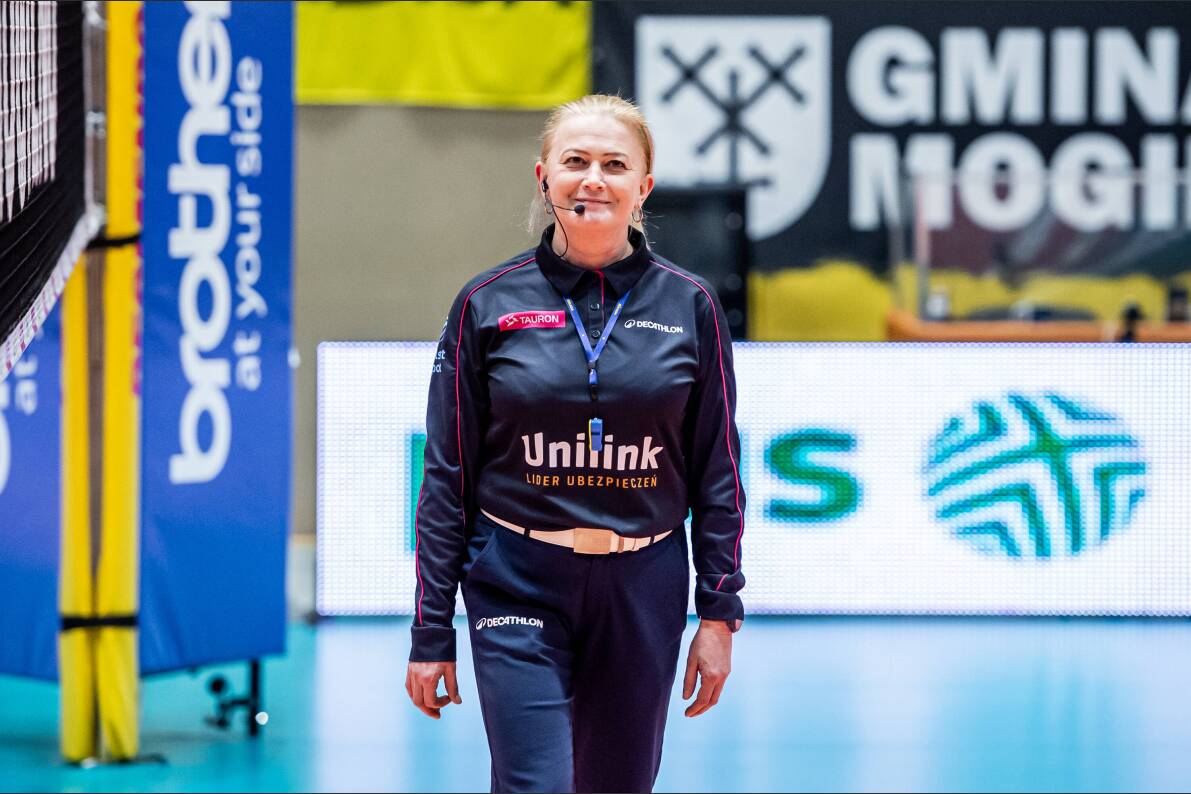 Mecz który zapisze się w historii klubu z Nowego Dworu. Pierwsze  zwycięstwo siatkarek EcoHarpoon NOWEL LOS Nowy Dwór Mazowiecki [ZDJĘCIA]