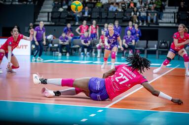 Mistrzynie Polski postawiły się potędze. Dwa sety pięknej walki, ale DevelopRes wraca ze Stambułu bez punktu