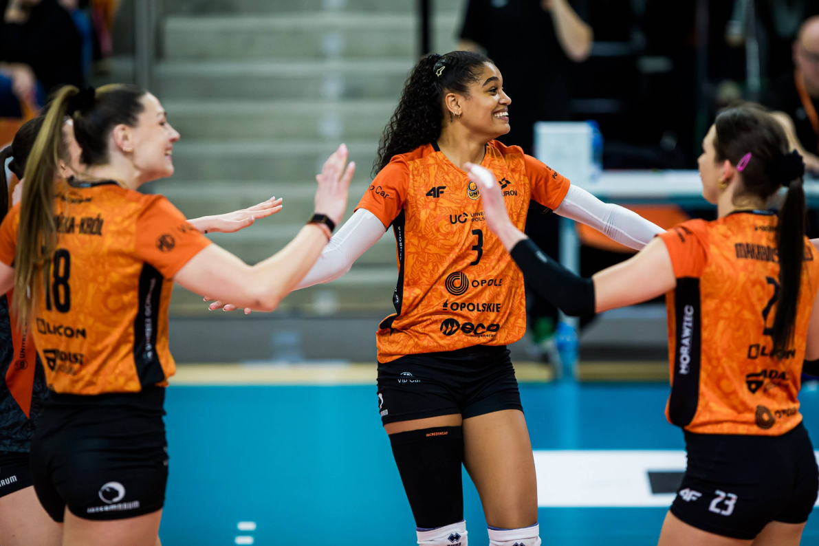 W 1/4 finału pomiędzy UNI Opole a ITA TOOLS STAL Mielec, pierwszy mecz zwycięski dla Mielczanek [ZDJĘCIA]