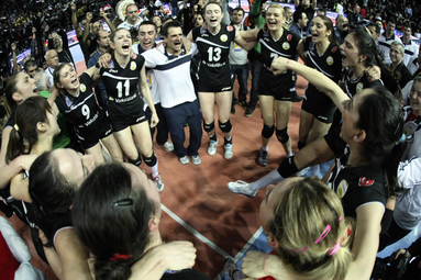 Złoto Ligi Mistrzyń dla Vakifbanku, brąz dla Busto Arsizio