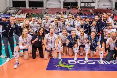 Ależ zwroty akcji! BKS BOSTIK ZGO ogrywa mistrzynie Polski i półfinał TAURON Ligi trwa nadal! [WIDEO]