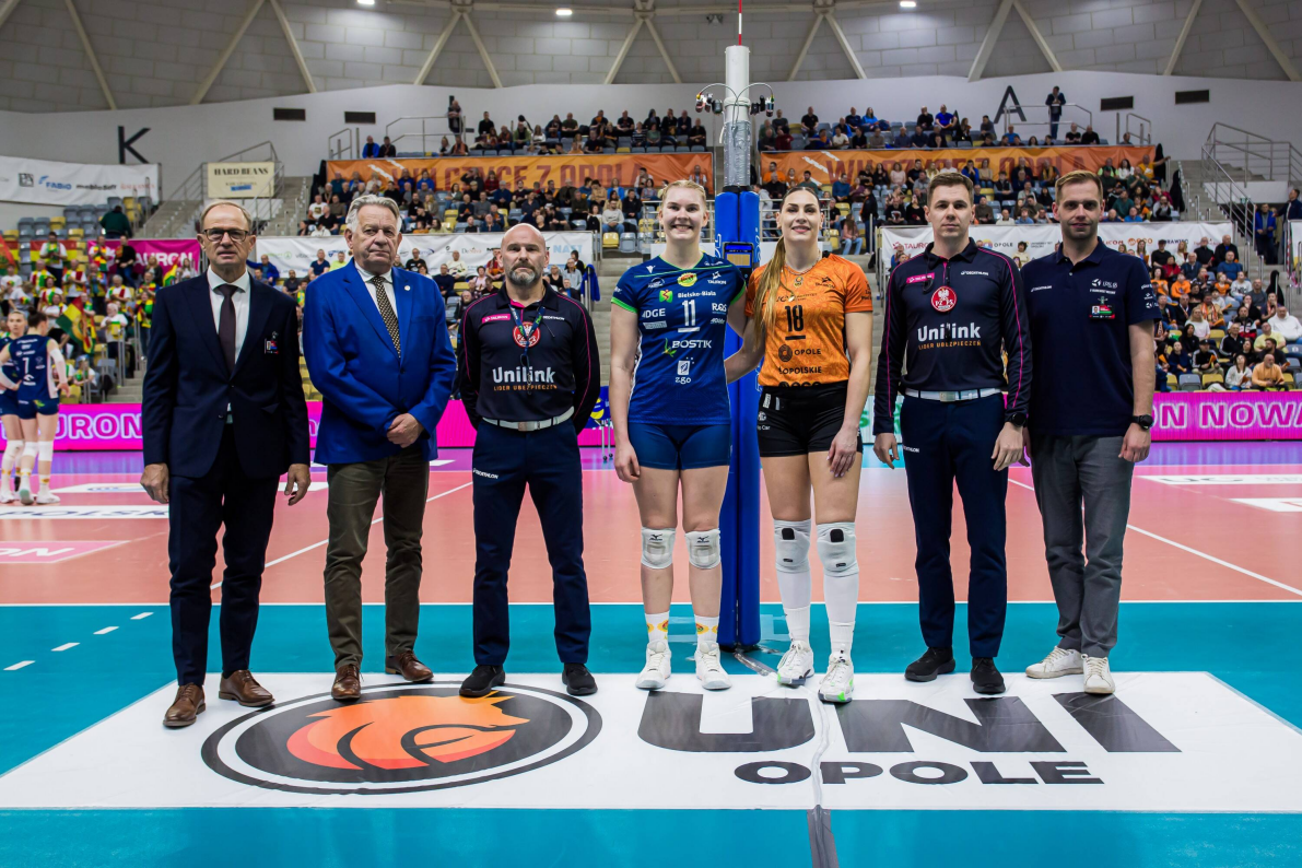 W pierwszym meczu o brąz wygrywają zawodniczki UNI Opole [ZDJĘCIA]