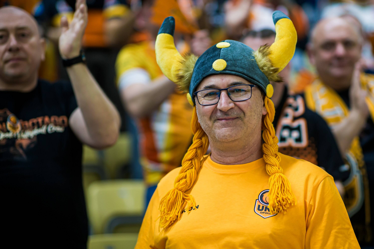 W pierwszym meczu o brąz wygrywają zawodniczki UNI Opole [ZDJĘCIA]