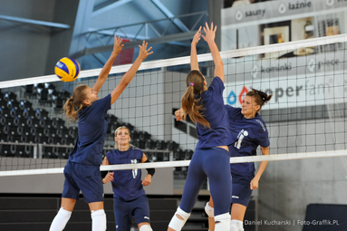 Siatkarki z Legionowa na obóz do Szczyrku